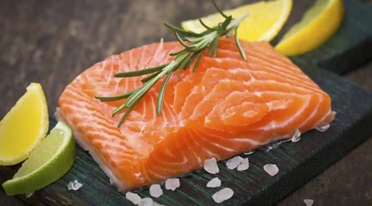 Corona: Salmon fish may carry infectious coronavirus for a week.