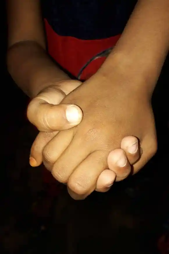 Zindagi m jise pyar kro use hasil krna hi pyar..